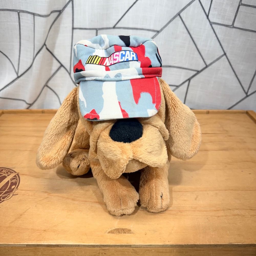 NASCAR Plush Dog Bloodhound‎ Tan Stuffed Animal Camo Hat Checkered Collar 2007